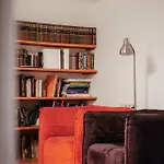 Guest house 