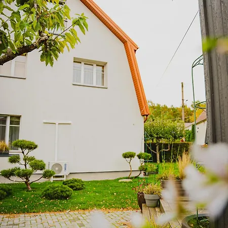 8 Smilgos Maison d'hôtes 3*